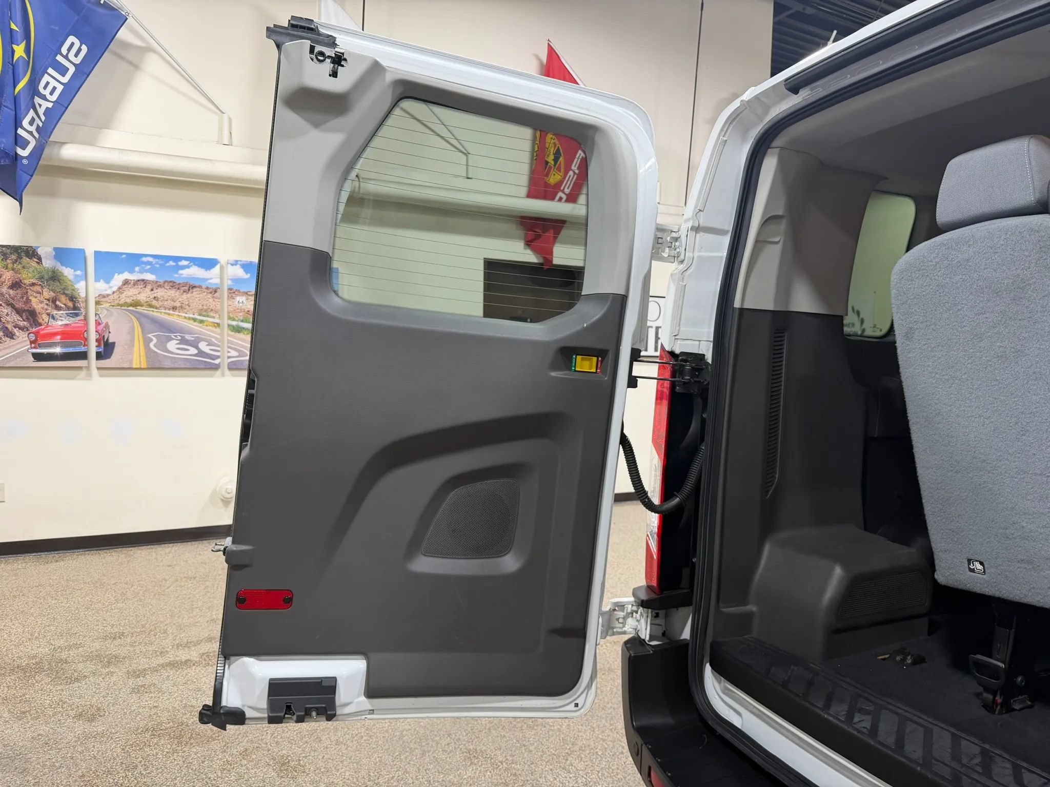Used 2020 Ford Transit 350 XLT RWD image 21