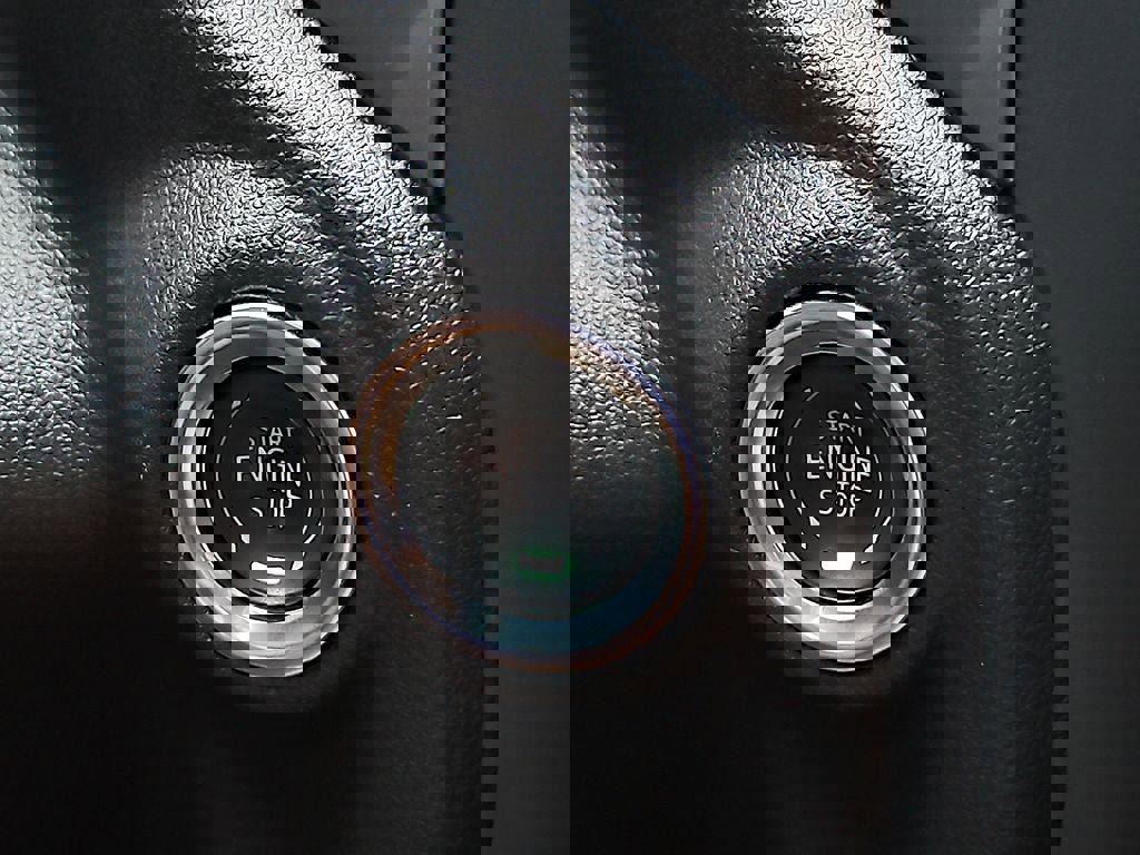 Used 2025 Chevrolet Silverado 1500 Custom RWD image 27