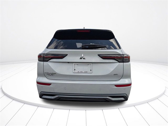 New 2025 Mitsubishi Outlander SEL image 4