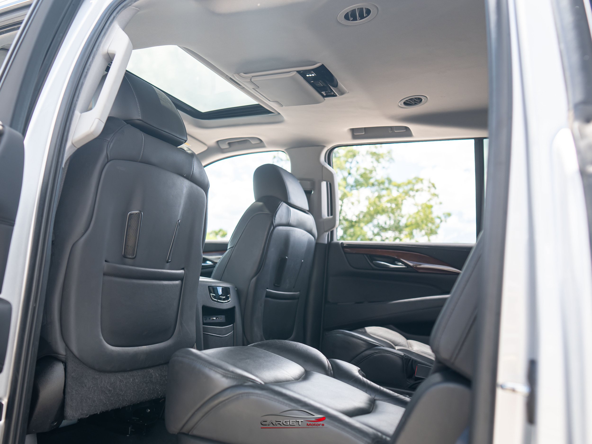 Used 2019 Cadillac Escalade ESV Premium Luxury AWD/4WD image 22