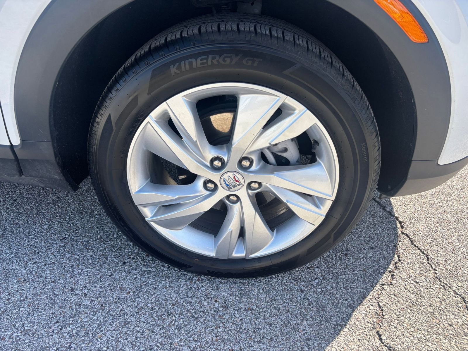 Used 2025 Buick Encore GX Preferred image 29