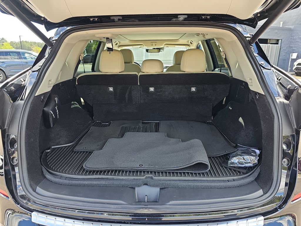 Used 2024 Nissan Murano Platinum w/ Cargo Package image 15