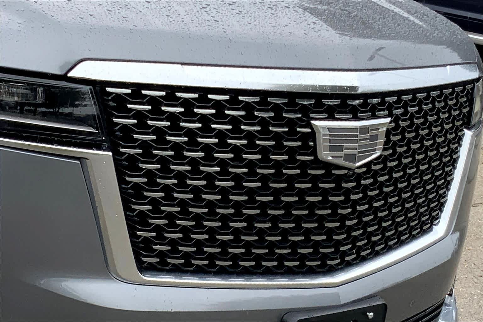 Used 2021 Cadillac Escalade Premium Luxury w/ Driver Assist Tech Package AWD/4WD image 27