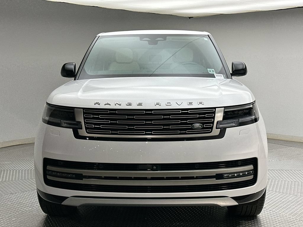 Certified 2025 Land Rover Range Rover SE AWD/4WD image 16