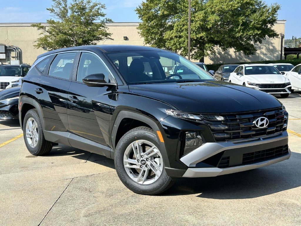 New 2026 Hyundai Tucson SE FWD image 1
