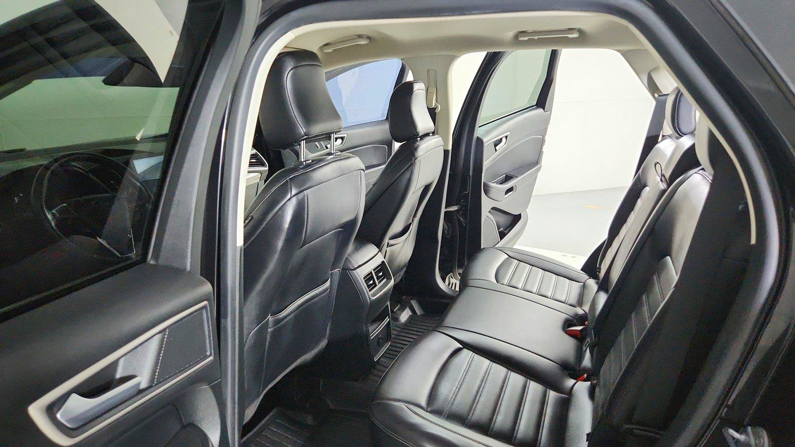Used 2023 Ford Edge SEL AWD/4WD image 23