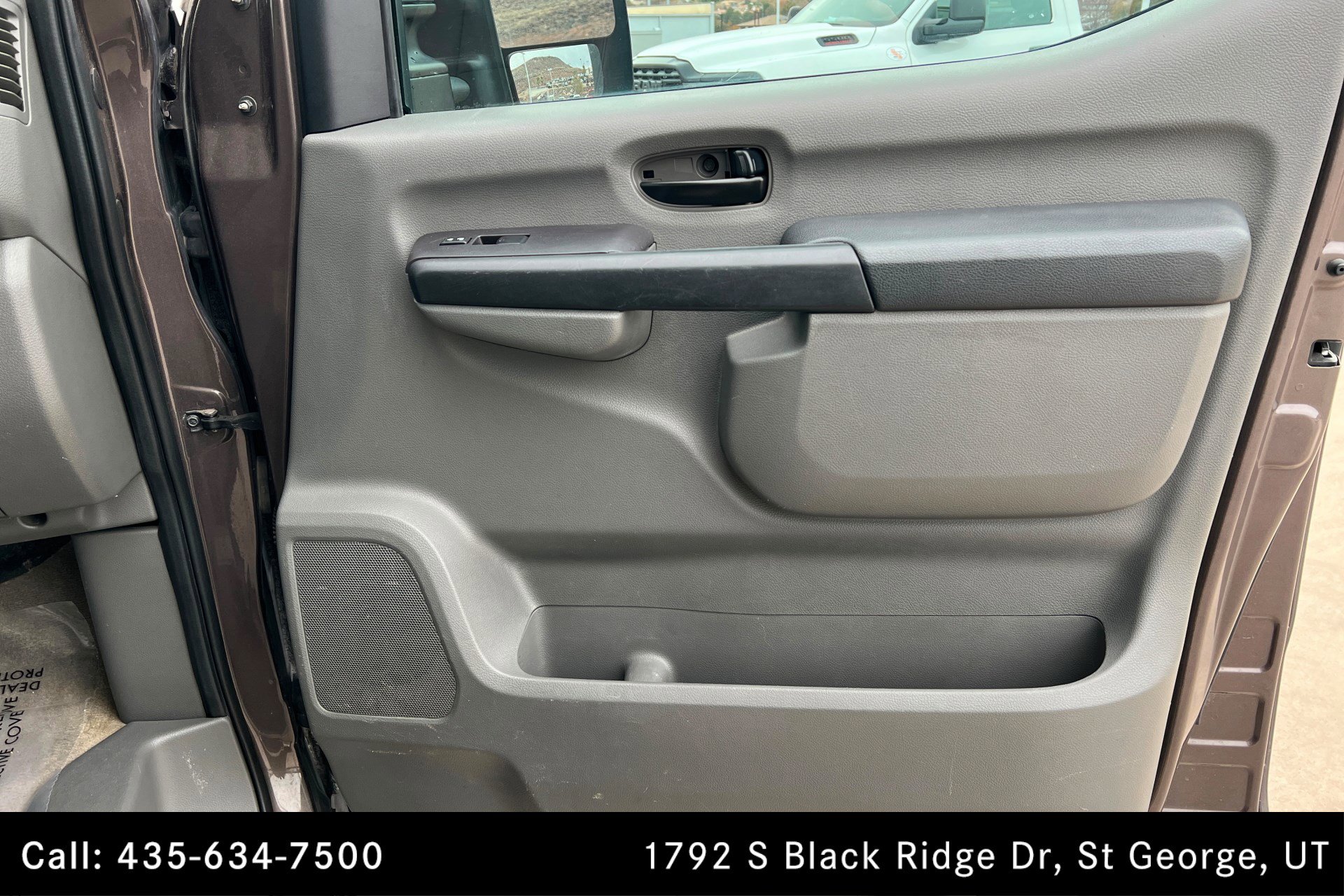 Used 2018 Nissan NV 3500 SL image 21