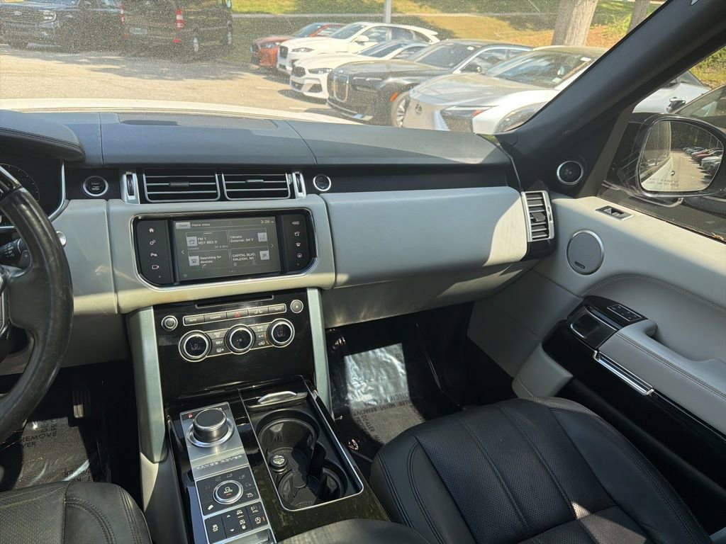Used 2016 Land Rover Range Rover HSE image 22