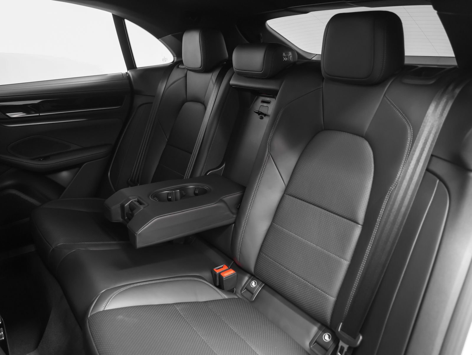 New 2026 Porsche Macan 4 Electric AWD/4WD image 48