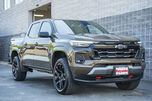 Used 2024 Chevrolet Colorado Z71 w/ Z71 Convenience Package 2 AWD/4WD image 2