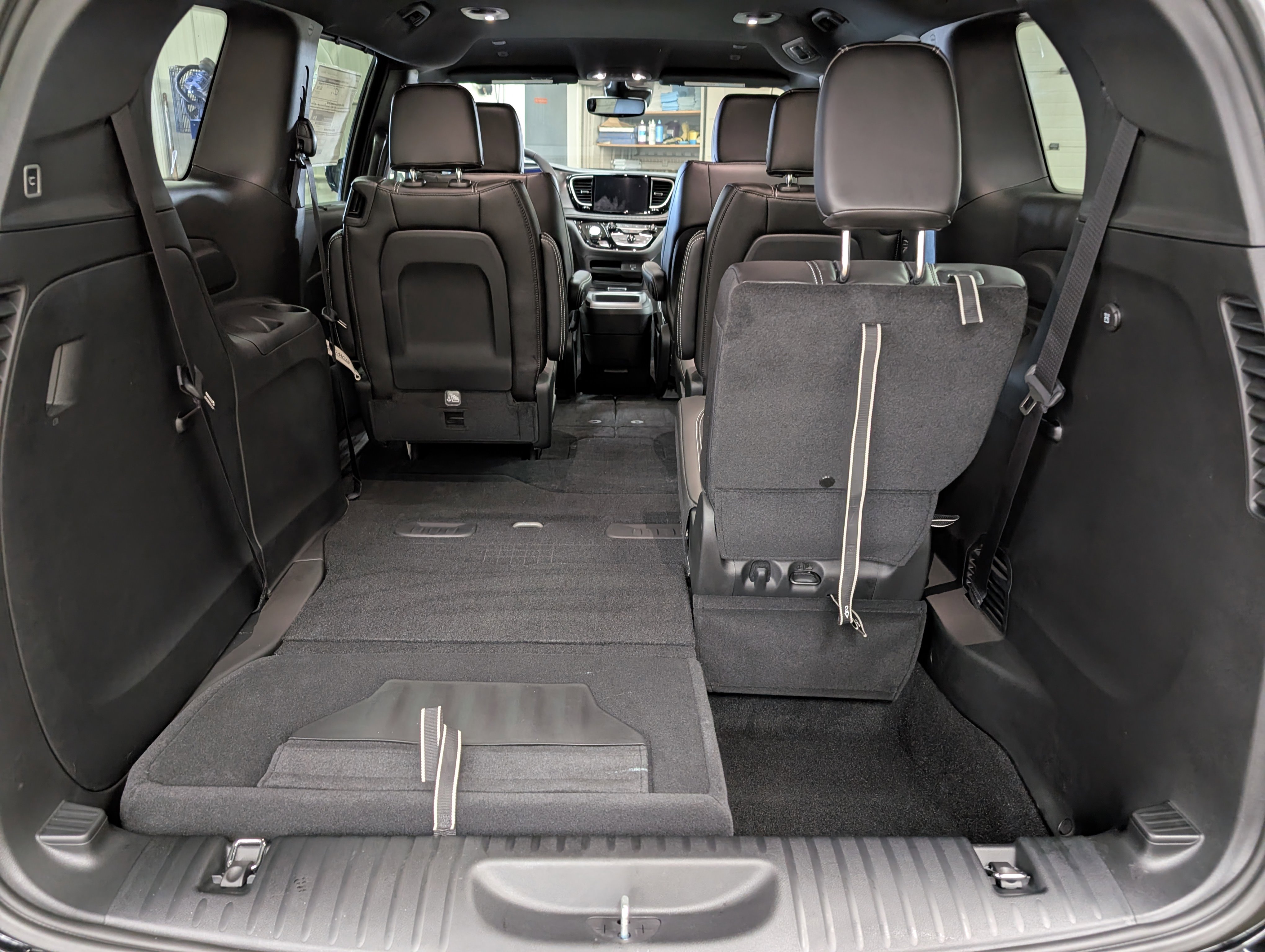 New 2026 Chrysler Pacifica Select image 28