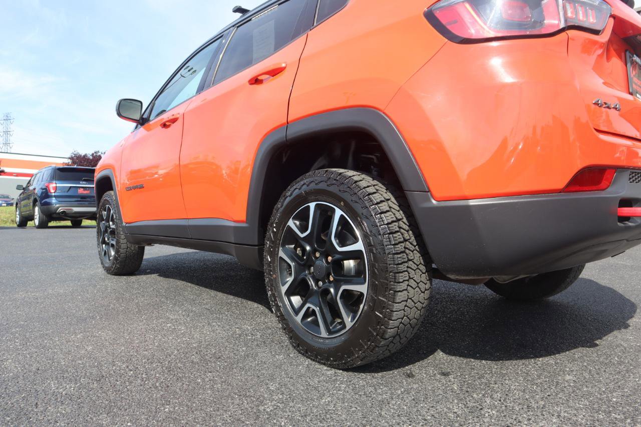 Used 2020 Jeep Compass Trailhawk w/ Leather Interior Group AWD/4WD image 28