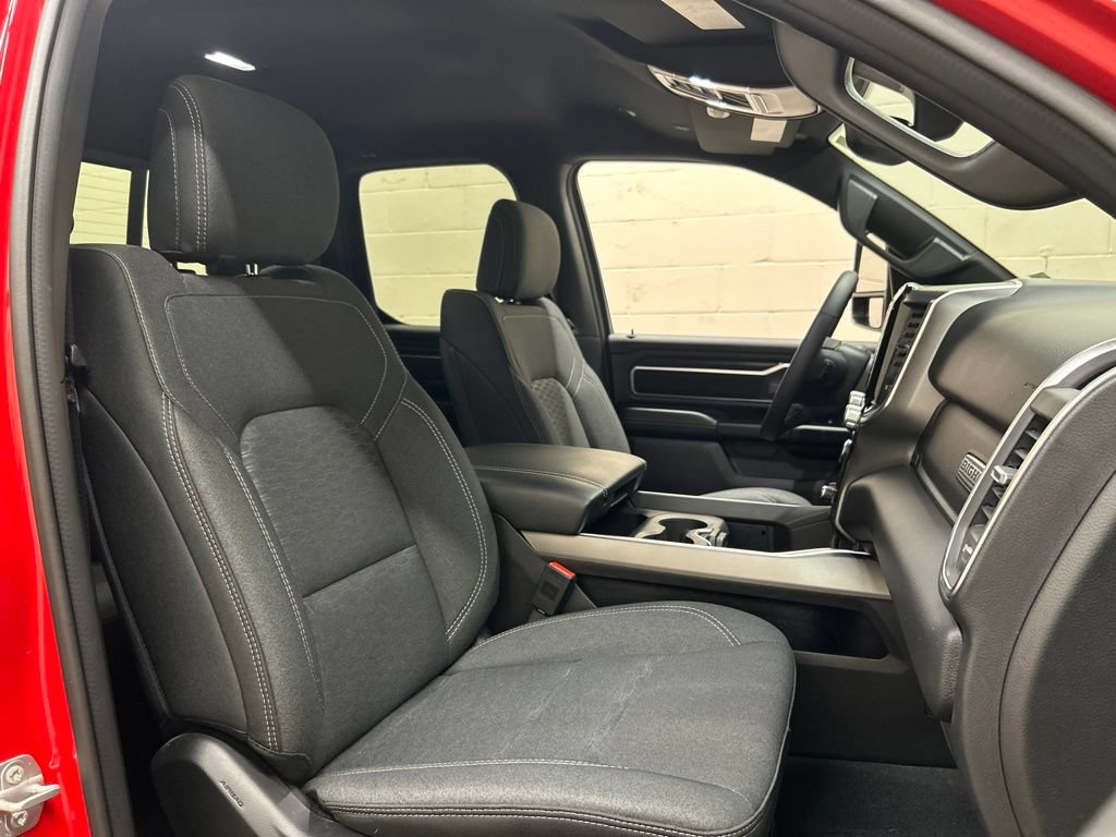 Used 2025 RAM 1500 Big Horn AWD/4WD image 10
