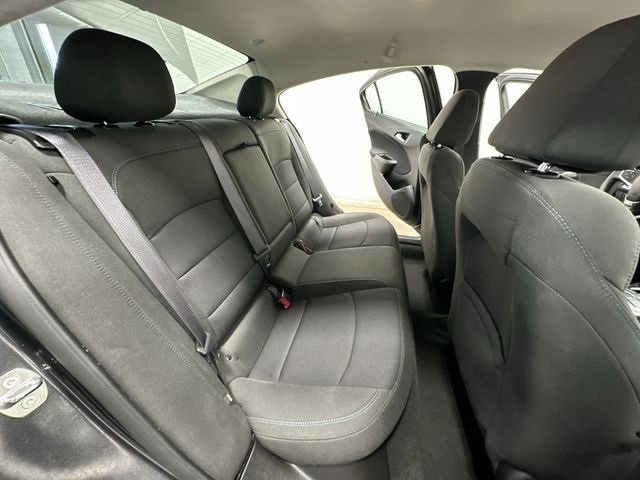 Used 2017 Chevrolet Cruze LT image 22