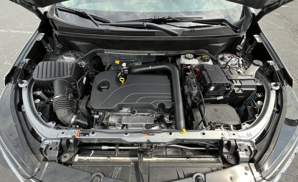 Certified 2024 Chevrolet Equinox Premier w/ LPO, Floor Liner Package FWD image 8