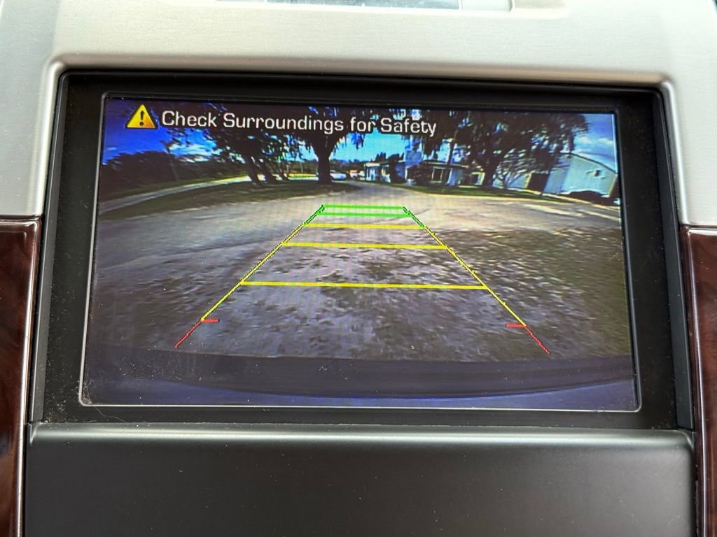 Used 2014 Cadillac Escalade Premium image 15