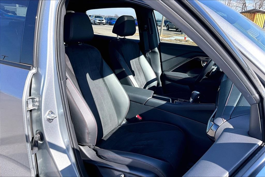 Used 2025 Acura ADX A-Spec FWD image 9