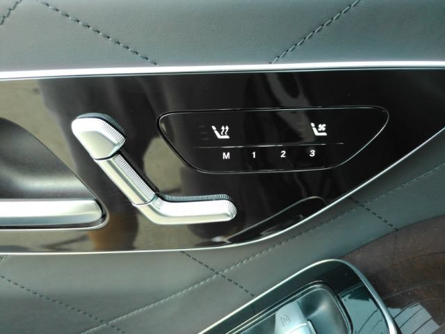 Used 2024 Mercedes-Benz S 580e 4MATIC Sedan image 22
