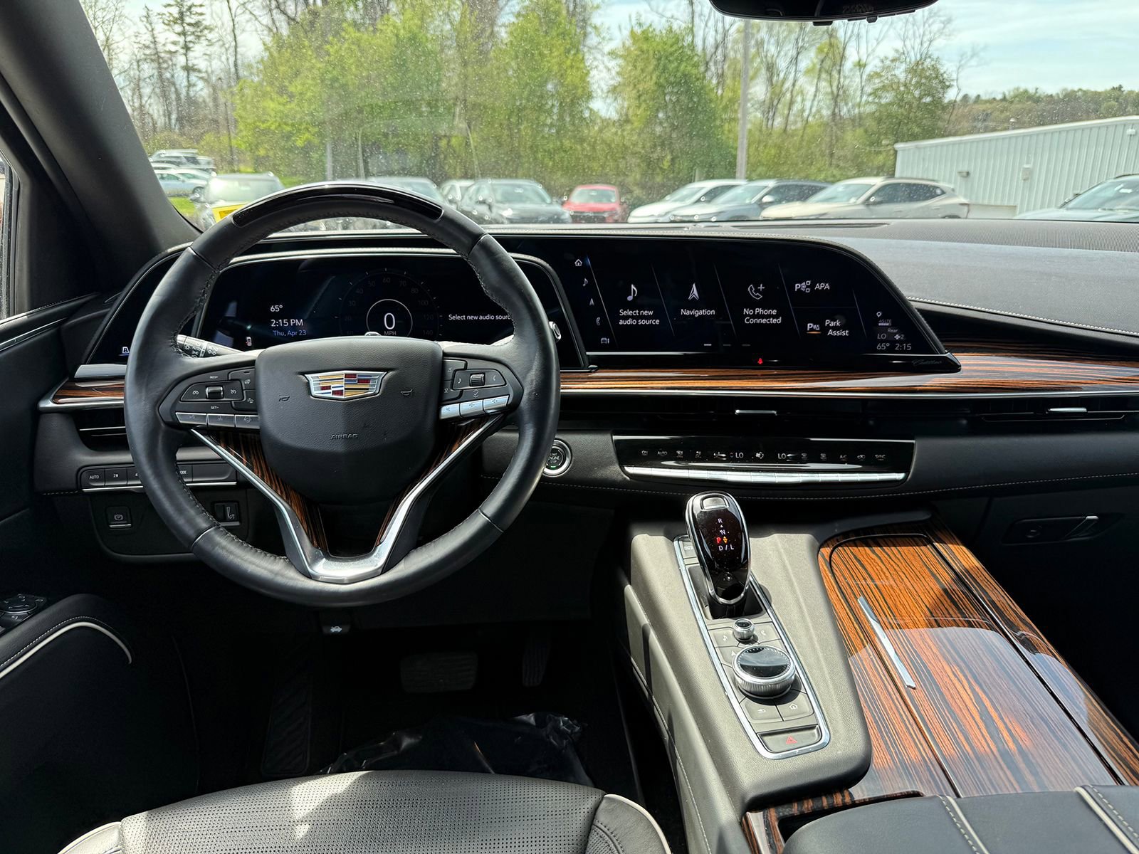 Certified 2024 Cadillac Escalade Premium Luxury AWD/4WD image 24