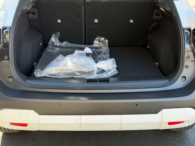New 2026 Nissan Kicks SV w/ SV Premium Package FWD image 4