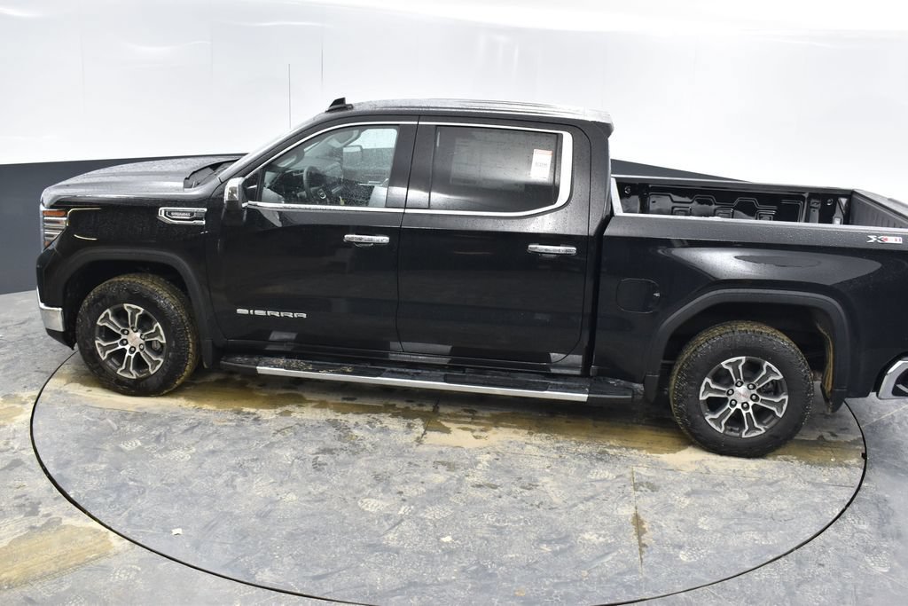 Used 2024 GMC Sierra 1500 SLT w/ X31 Off-Road Package AWD/4WD image 37