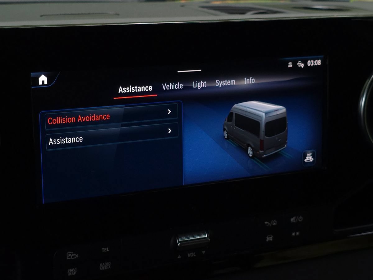 Used 2024 Mercedes-Benz eSprinter 170 Cargo image 29