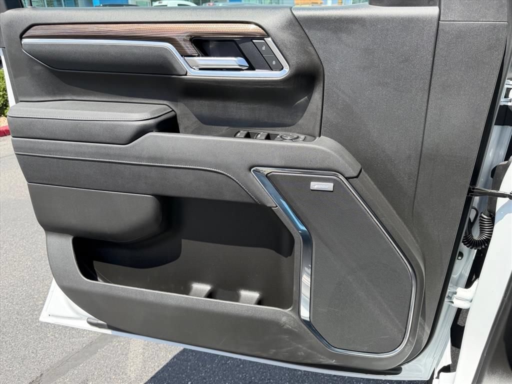 New 2026 Chevrolet Silverado 1500 LT Trail Boss w/ LT Trail Boss Premium Package AWD/4WD image 9