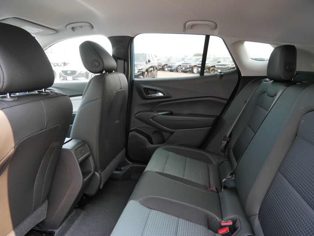 New 2026 Chevrolet Trax LT w/ Driver Confidence Package FWD image 17
