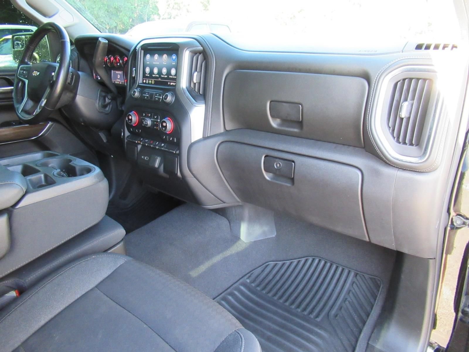 Used 2022 Chevrolet Silverado 1500 LT AWD/4WD image 11