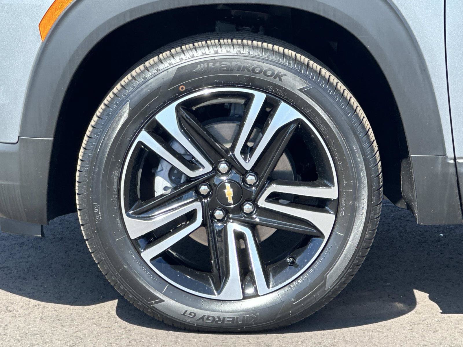 Certified 2025 Chevrolet TrailBlazer LT w/ LT Cold Weather Package AWD/4WD image 8