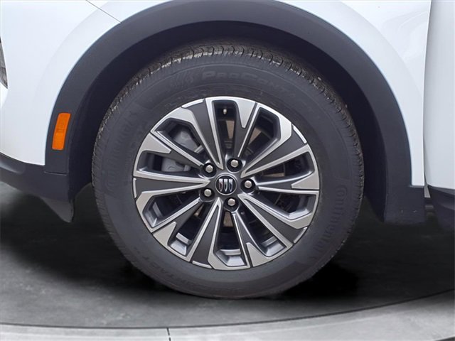 Certified 2025 Buick Envision Preferred image 21