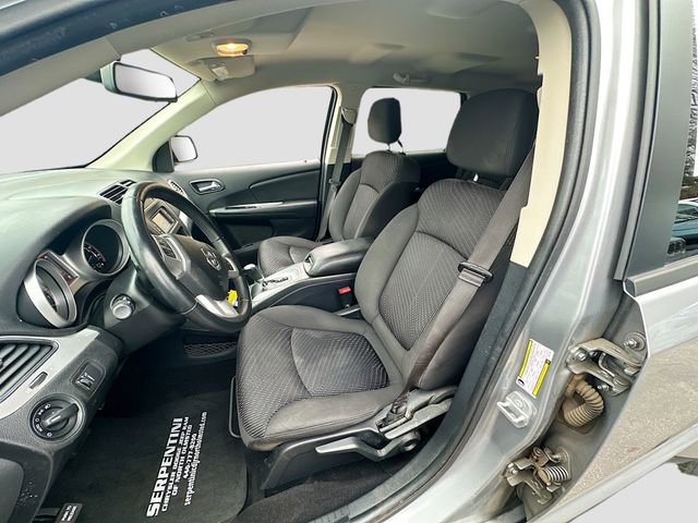 Used 2018 Dodge Journey SE image 21