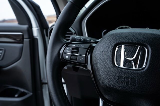 Used 2025 Honda Pilot EX-L image 22