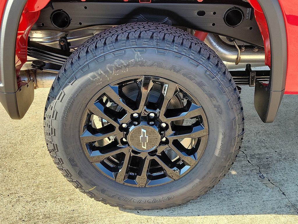 New 2025 Chevrolet Silverado 2500 Custom w/ Custom Value Package image 8