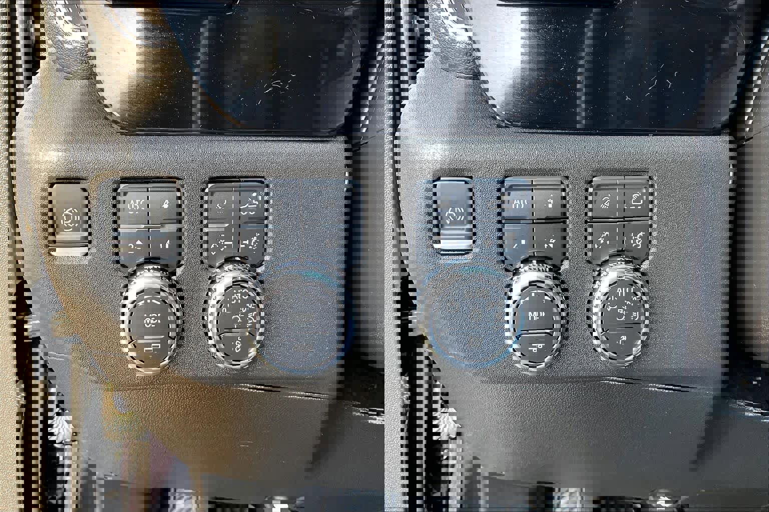 Used 2022 GMC Sierra 1500 SLT w/ SLT Convenience Package image 32