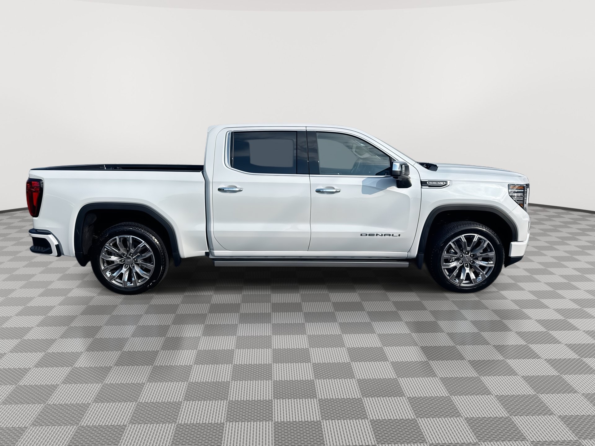 New 2026 GMC Sierra 1500 Denali w/ Denali Reserve Package AWD/4WD image 9