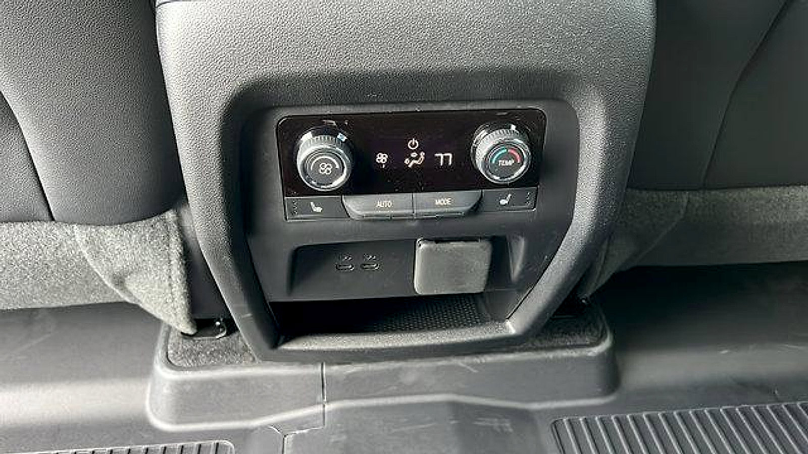 New 2026 Chevrolet Traverse RS image 17