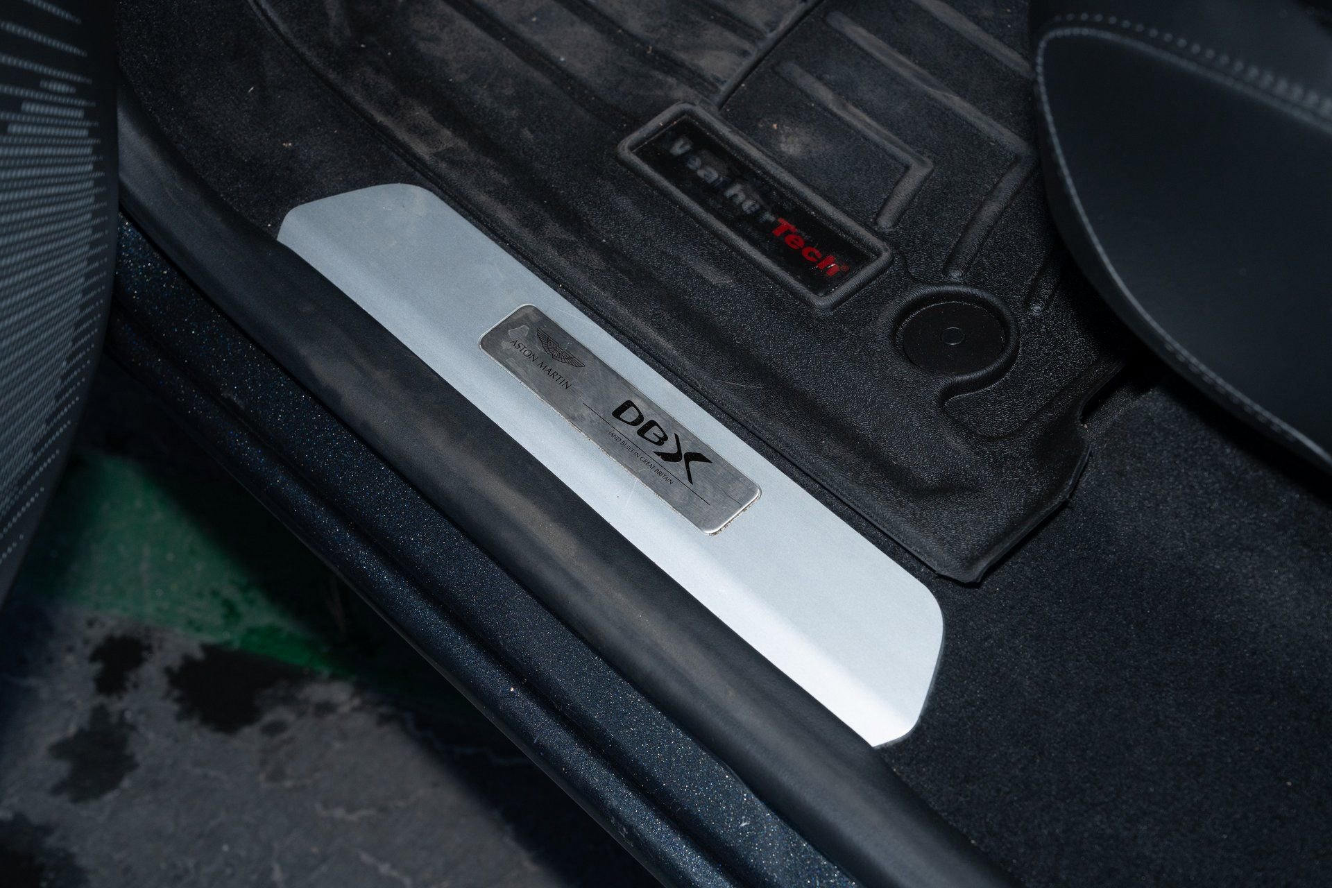 Used 2021 Aston Martin DBX image 18