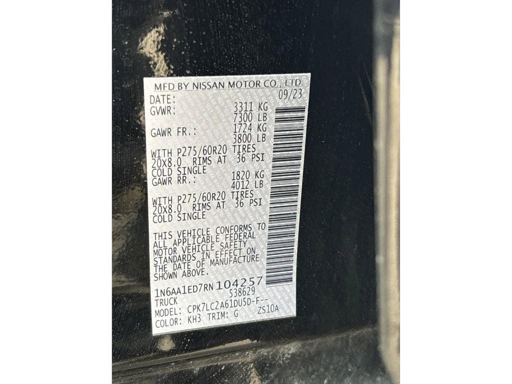 Used 2024 Nissan Titan SV w/ SV Convenience Package image 18