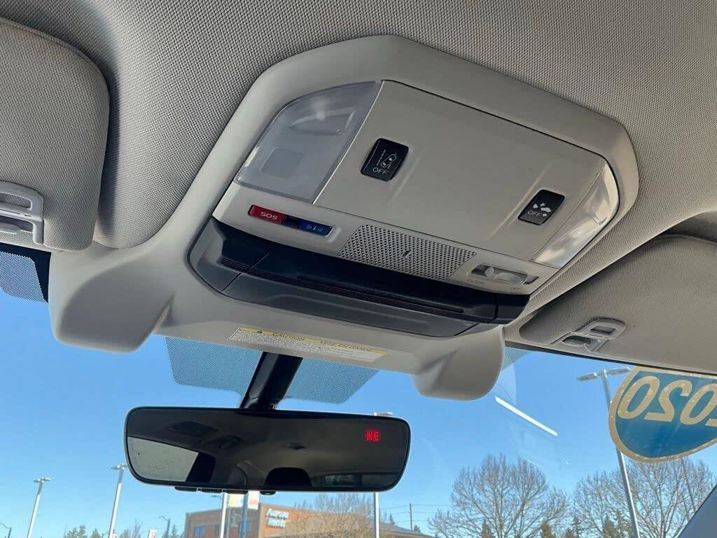 Used 2020 Subaru Ascent Limited w/ Popular Package #2 image 19