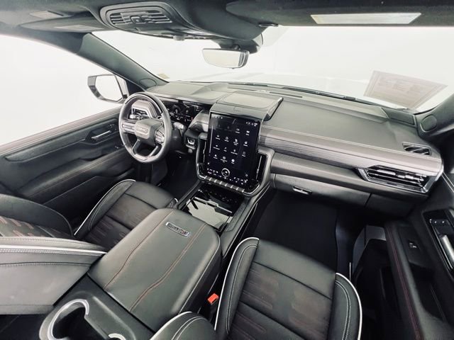 Used 2025 GMC Yukon AT4 Ultimate image 17
