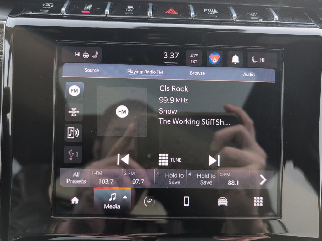 Used 2023 Jeep Grand Cherokee Altitude image 35