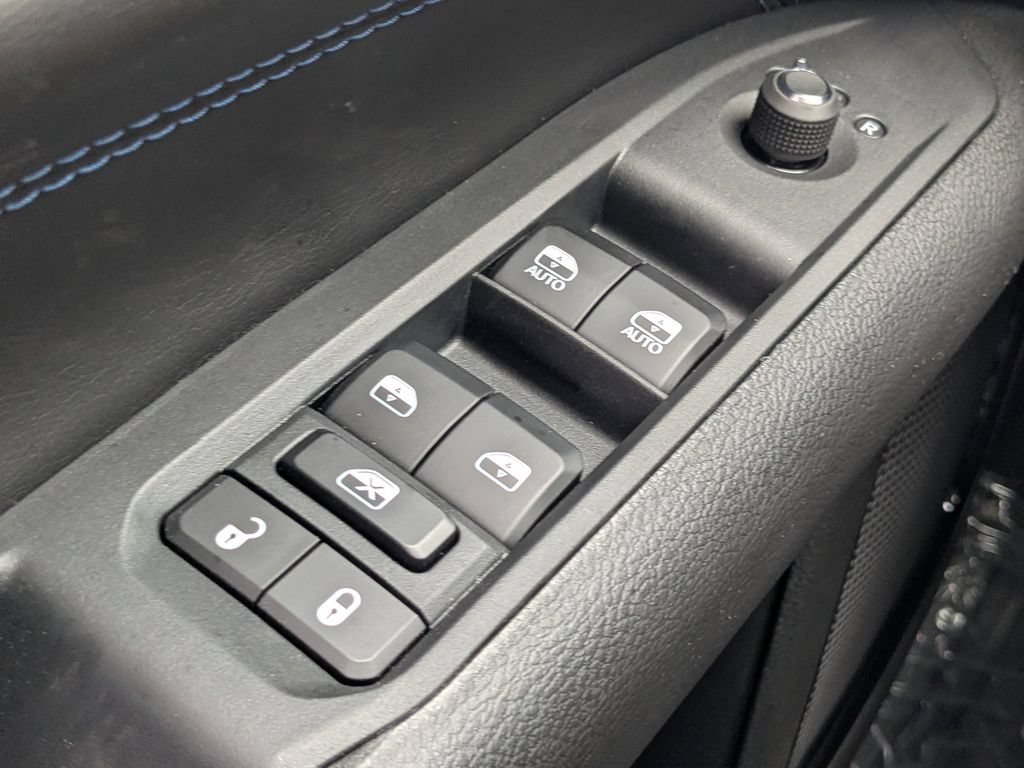 New 2026 Jeep Compass Latitude AWD/4WD image 23