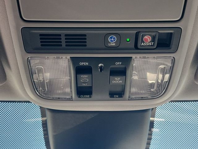 Used 2023 Honda Odyssey Touring image 25