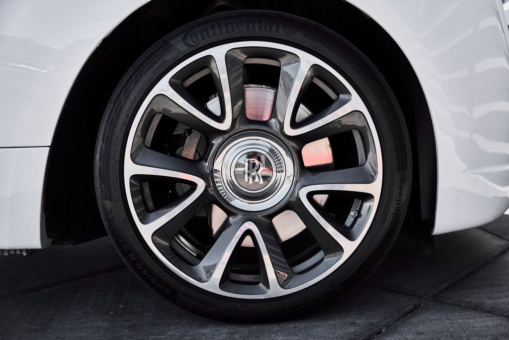 Used 2020 Rolls-Royce Wraith image 20