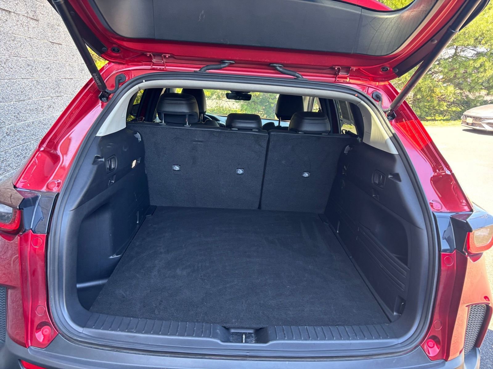 Used 2025 MAZDA CX-50 2.5 Hybrid w/ Premium Plus Pkg image 34