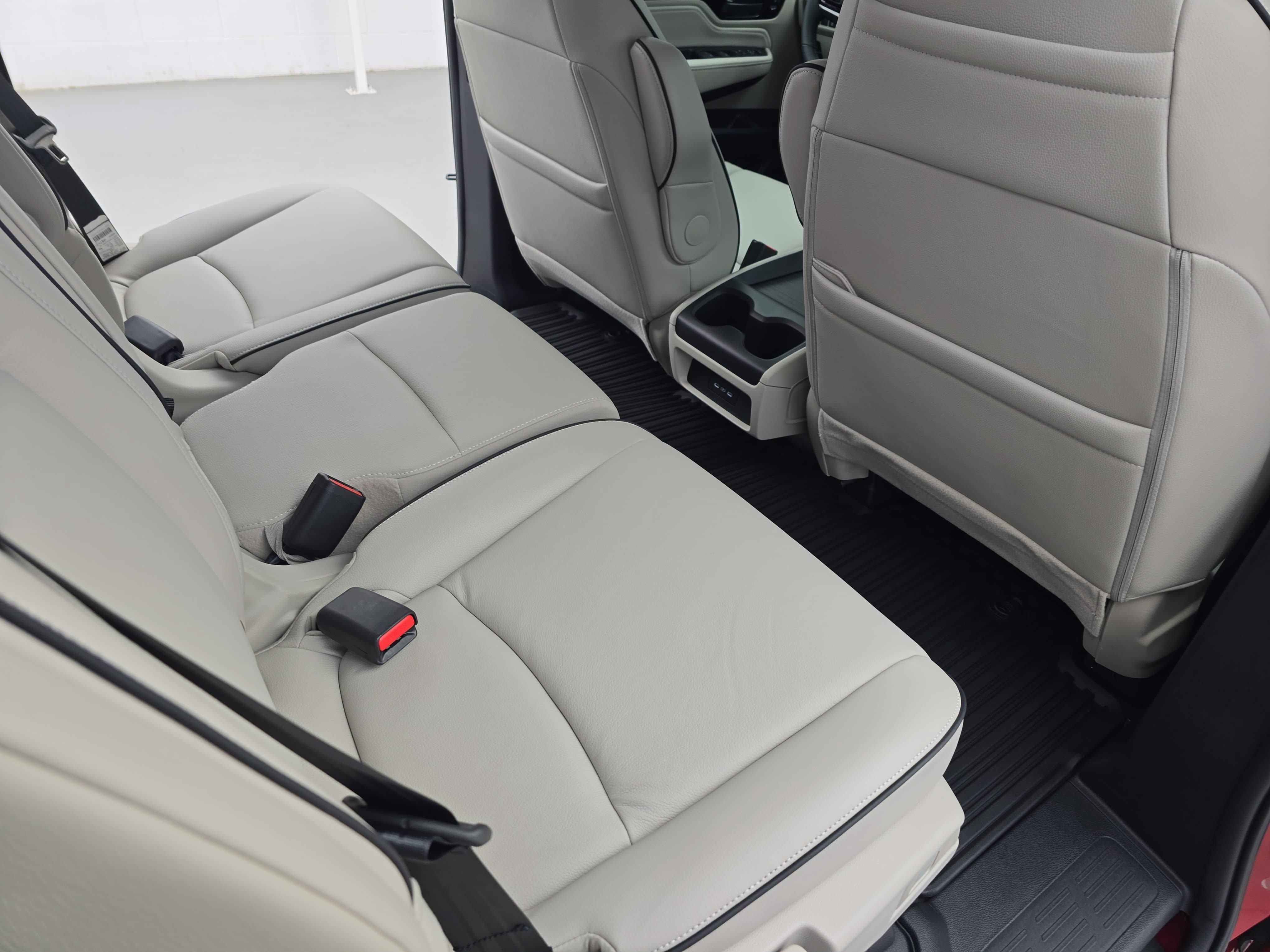 New 2027 Honda Odyssey Touring image 11