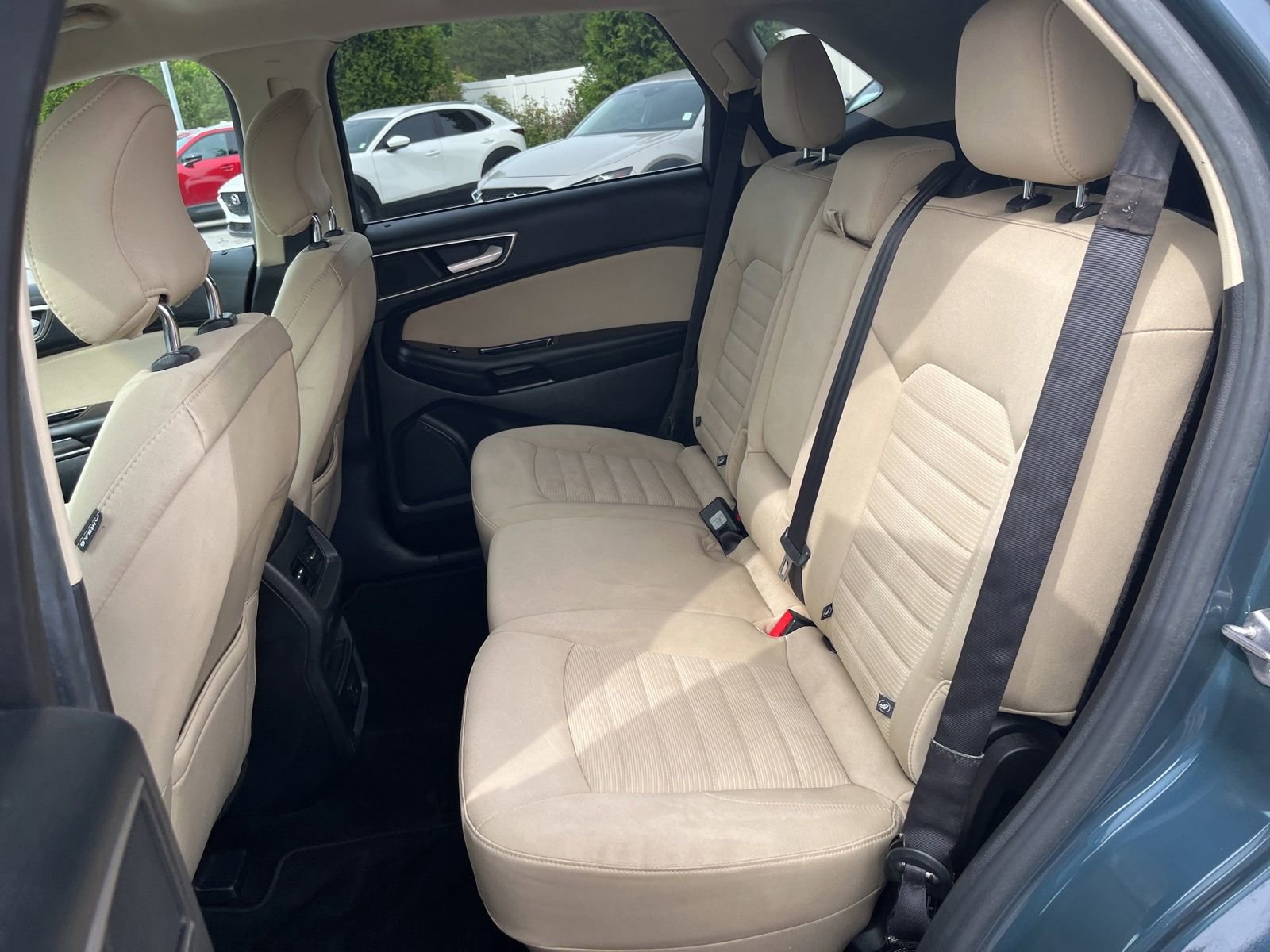 Used 2016 Ford Edge SEL FWD image 26