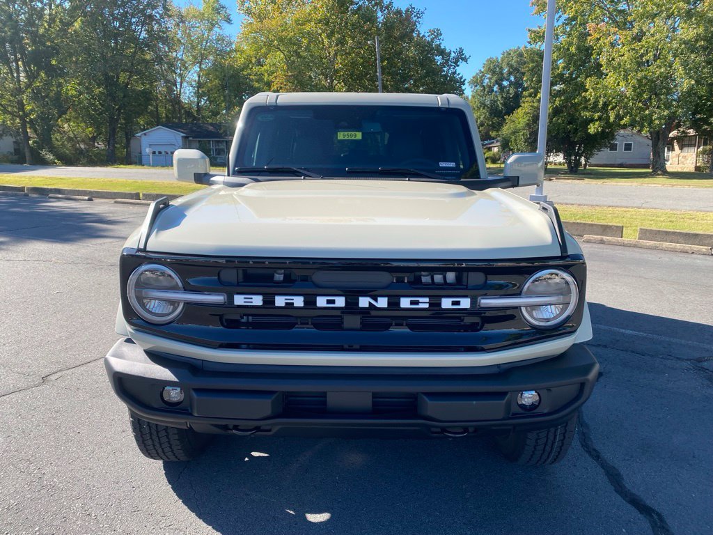 New 2026 Ford Bronco Outer Banks AWD/4WD image 2