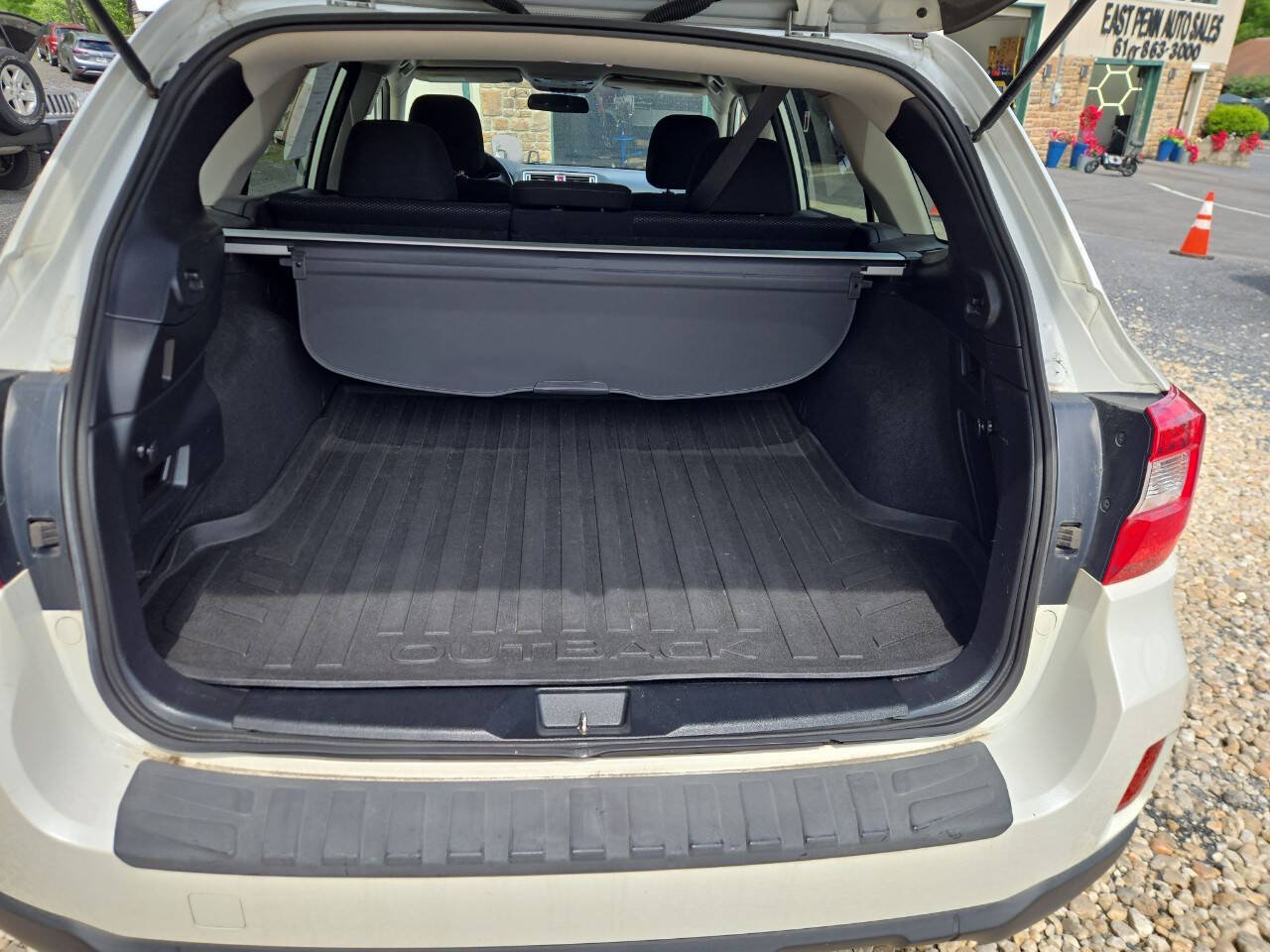 Used 2016 Subaru Outback 2.5i Premium AWD/4WD image 19